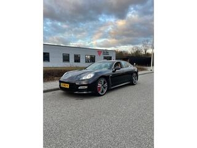 Porsche PANAMERA 4.8 V8 Turbo 500PK