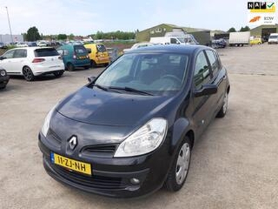 Renault CLIO 1.2 TCE Dynamique S