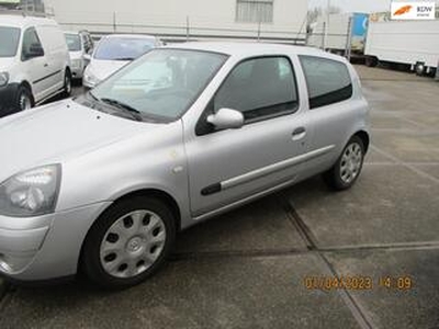 Renault CLIO 1.5 dCi Community Inruil Mogelijk