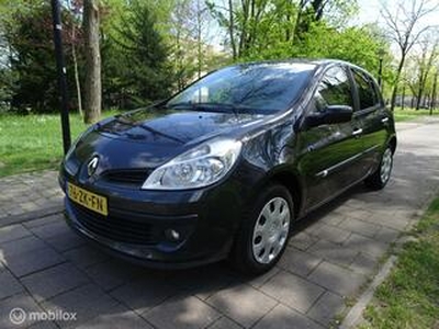 Renault CLIO 1.6-16V | AIRCO | CRUISE | TREKHAAK | AUTOMAAT