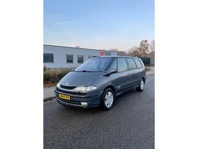 Renault GRAND ESPACE 3.0 V6 Privil?ge AUTOMAAT / ER ZIT EEN ANDERE KILOMETERKLOK IN