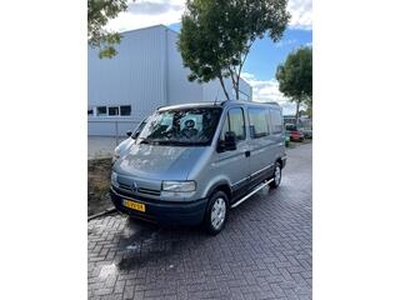 Renault MASTER T28 2.2dCi L1 H1 AIRCO INVALIDE BUS MET LIFT 