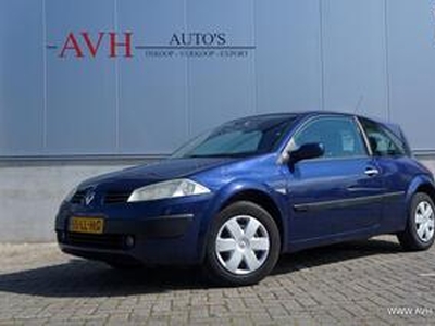 Renault MEGANE 1.6-16V Dynamique Comfort