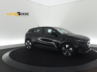 Renault Megane E-Tech EV40 Boost Charge Equilibre | Trekhaak | Pack Winter | Camera | Apple Carplay | Parkeersensoren