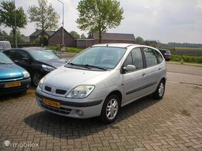 Renault SCENIC 2.0-16V RXI