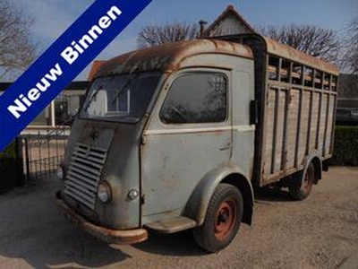 Renault Voltigeur 1960 Benzine **SCHUURVONDST**FOODTRUCK**VINTAGE CAMPER**