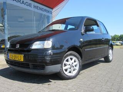 Seat AROSA 1.4 i Zwart (occasion) Airbags , Radio/cd, Stuurbekrachtiging