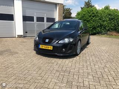 Seat LEON 1.8 TFSI CUPRA 250 PK! Nieuwe APK