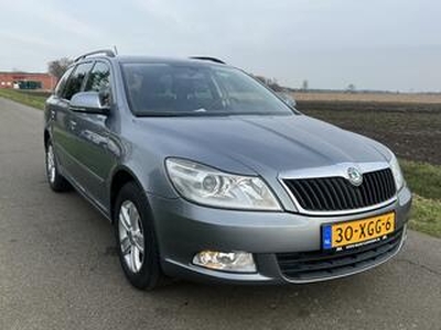 Skoda OCTAVIA Combi 1.2 TSI Ambition Business Line Navi / ECC / Cruise / NL-AUTO