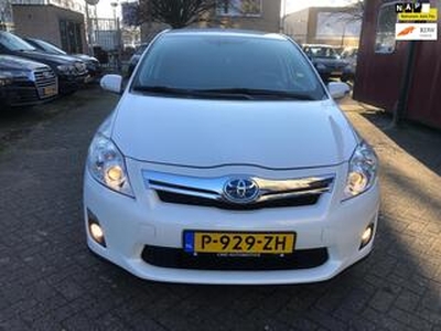 Toyota AURIS 1.8 Full Hybrid Executive Business