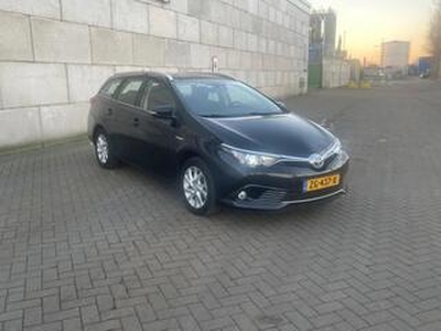 Toyota AURIS Touring Sports 1.8 Hybrid Black Edition