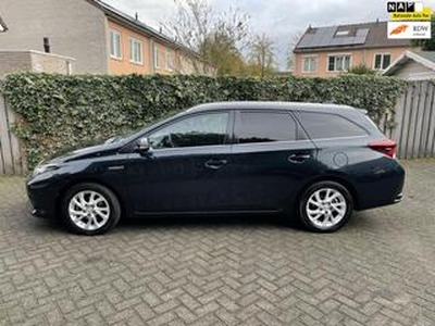 Toyota AURIS Touring Sports 1.8 Hybrid Business camera navi