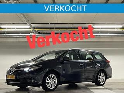 Toyota AURIS Touring Sports 1.8 Hybrid - Camera - Navi - Airco - NAP! -