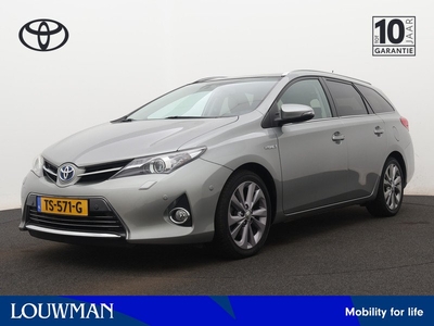 Toyota Auris Touring Sports 1.8 Hybrid Executive Limited | Navigatie | Parkeercamera | Stoelverwarming |