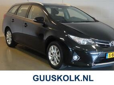 Toyota AURIS VERKOCHT! TS 1.6 Life+ /Ecc/Camera/BT/ Trekhaak/LM/ 2014