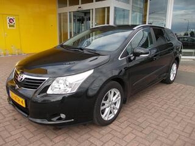 Toyota AVENSIS 2.0 AUTOMAAT AIRCO, NAV., PDC