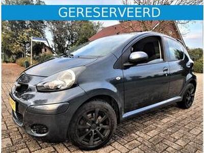 Toyota AYGO 1.0 12v VVT-i 5-Deurs met Diverse Opties !