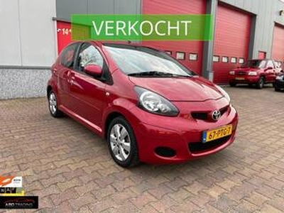 Toyota AYGO 1.0 12v VVT-i Aspiration Red