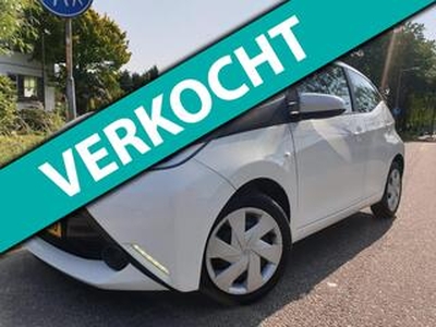 Toyota AYGO 1.0 VVT-i x-play/AIRCO/5DRS/1e Eigenaar/APK 10-2024