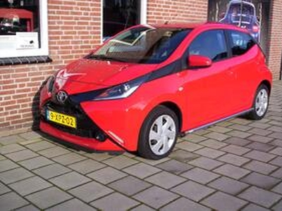 Toyota AYGO 1.0 VVT-i x-play