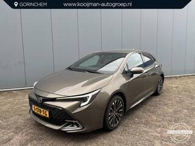 Toyota COROLLA 1.8 Hybrid First Edition | Facelift | DEMO & DIRECT BESCHIKBAAR | Navigatie | LED | PDC V+A | Stoelverwarming |