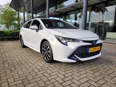 Toyota COROLLA Touring Sports 1.8 Hybrid Comfort Plus Automaat | Navi | 17 inch Licht metalen Velgen