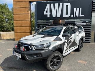 Toyota HI-LUX HiLux 2.8 D-4D AUT 5 PERS VAN 4WD CUSTOM OUTDOOR EDITION 2022 V.A ? 55.900 EXCL 4WD CUSTOMS cre?ert in samenwerking met cli?nt de ideale OUTDOOR PICK-UP . We maken alleen gebruik van hoogwaardige kwaliteit producten . afgebeelde 1e registratie auto is e