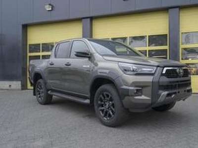 Toyota HI-LUX HiLux 2.8 D-4D Double Cab Invincible