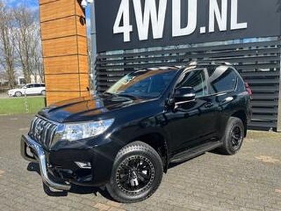 Toyota LAND CRUISER 2.8 D-4D-F AUT EURO 6 SWVAN CUSTOM EDITION ? 53.900 EXCL rechtstreeks in opdracht van cli?nt te bestellen en gemodificeerd door 4wd CUSTOM geleverd . uitgevoerd naar de wensen van cli?nt LEDER / APPLE CAR PLAY NAVI / CLIMATE AIRCO / CRUISE / WINDOW STY