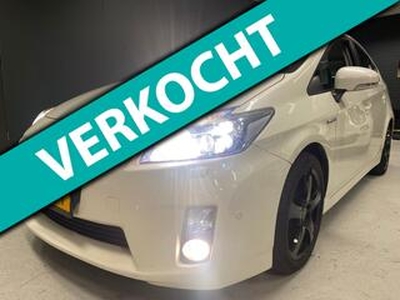 Toyota PRIUS 1.8 Dynamic,Hybrid, Navigatie, Camera, Xenon,LED dagrijverlichting.