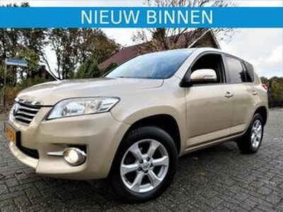 Toyota RAV4 2.2 D-4D met Airco, Navi en Vele Opties