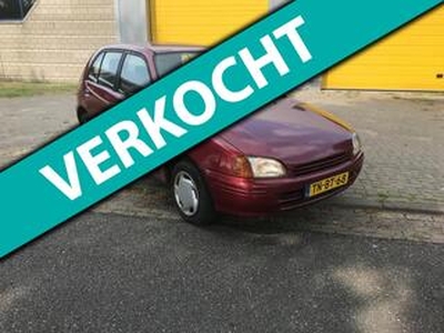 Toyota STARLET 1.3-16V GEZOCHT GEVRAAGD PICNIC COROLLA AVENSIS HIACE HI-ACE