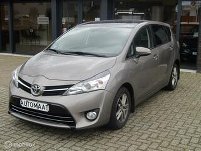 Toyota VERSO 1.8 VVT-i Dynamic Business Automaat | Trekhaak, Panoramadak