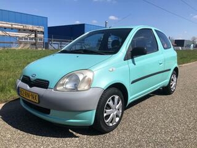 Toyota YARIS 1.0-16V VVT-i Terra