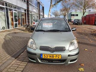 Toyota YARIS 1.0 VVT-i Terra MMT