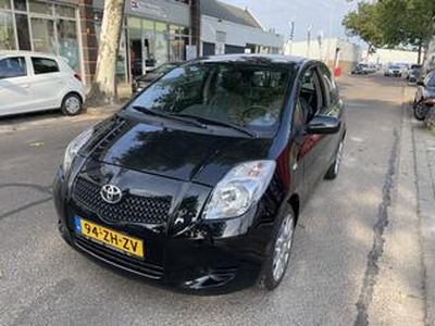 Toyota YARIS 1.0 VVTi Spirit