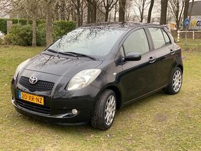 Toyota YARIS 1.3 16v VVT-i Linea Sol