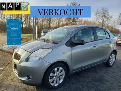 Toyota YARIS 1.3 16v VVT-i Linea Sol Automaat Airco