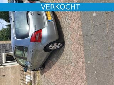 Toyota YARIS 1.3 16v VVT-i Linea Terra