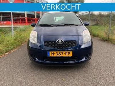 Toyota YARIS 1.3 16v VVT-i Linea Terra