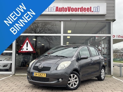 Toyota Yaris 1.3 VVTi Executive /Airco/Lederen interieur/5 drs/