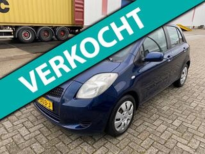 Toyota YARIS 1.3 VVTi Terra AIRCO IJSKOUD!! NIEUWE APK!!