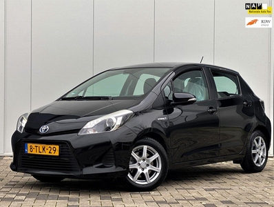 Toyota Yaris 1.5 Full Hybrid Aspiration Navi Camera in perfect staat