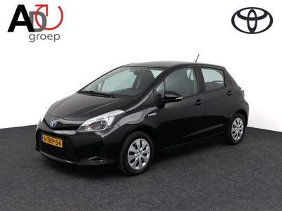 Toyota Yaris 1.5 Full Hybrid Aspiration | Parkeercamera | Trekhaak | Climate control | Van 1e eigenaar |