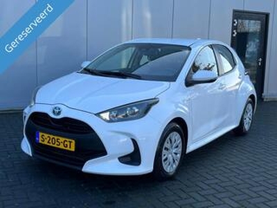 Toyota YARIS 1.5 Hybrid Business Plus