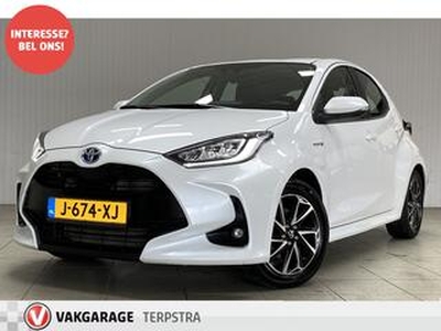 Toyota YARIS 1.5 Hybrid First Edition/ NIEUW MODEL!/ Automaat/ LED V+A/ Keyless!/ Navi/ DAB+/ Camera/ Parelmoer wit!/ Lane-Assist./ Navi/ Clima/ Adaptive Cruise/ Bluetooth/ LMV/ LED Mistl.