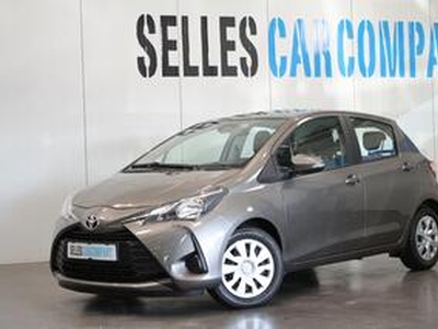 Toyota YARIS 1.5 VVT-i Executive | Navigatie | Achteruitrijcamera | Automaat |