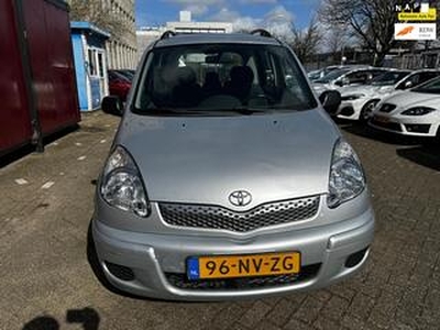 Toyota YARIS VERSO 1.3 VVT-i Sol Airco,NAP