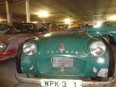 Triumph TR2 54