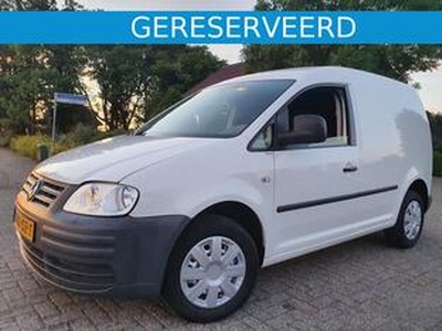 Volkswagen CADDY 1.4i Benzine met Trekhaak en een Nieuwe APK !